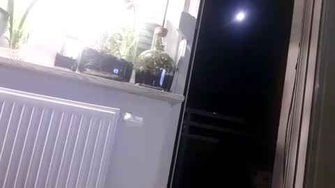 Snapshot of horneycumslutsucker chatting on March 1, 2:24 am horneycumslutsucker online show from March 1, 2:24 am