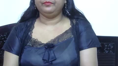 Snapshot of horneydesibabe chatting on December 13, 2:54 am horneydesibabe online show from December 13, 2:54 am