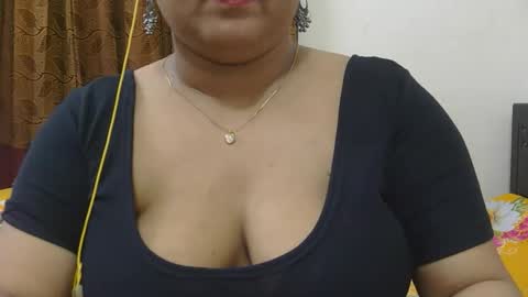 Snapshot of horneydesibabe chatting on October 13, 6:52 pm horneydesibabe online show from October 13, 6:52 pm