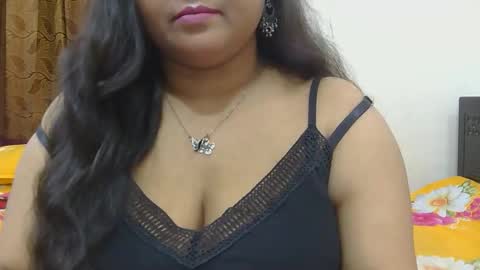 Snapshot of horneydesibabe chatting on October 16, 6:42 pm horneydesibabe online show from October 16, 6:42 pm