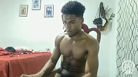 Snapshot of horneyguy2399 chatting on December 21, 2:26 pm sugarbaby online show from December 21, 2:26 pm