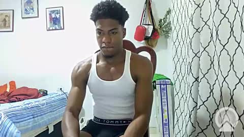 Snapshot of horneyguy2399 chatting on January 4, 5:37 am sugarbaby online show from January 4, 5:37 am