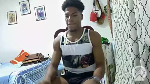 Snapshot of horneyguy2399 chatting on January 7, 7:17 pm sugarbaby online show from January 7, 7:17 pm