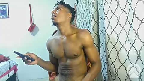 Snapshot of horneyguy2399 chatting on February 5, 4:37 am sugarbaby online show from February 5, 4:37 am