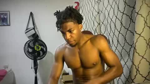 Snapshot of horneyguy2399 chatting on September 23, 1:52 am sugarbaby online show from September 23, 1:52 am