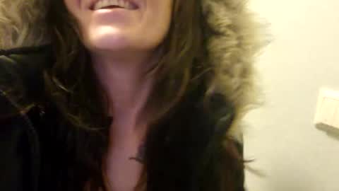 horneymomnextdoor online show from October 10, 2:54 am