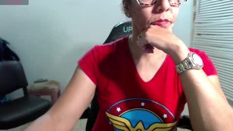 Snapshot of horny_and_daring chatting on October 21, 11:16 pm horny and daring online show from October 21, 11:16 pm