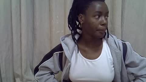 Leila online show from February 6, 5:38 pm