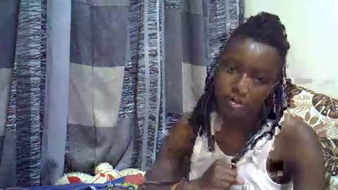 Leila online show from May 31, 5:09 pm