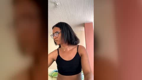 Snapshot of horny_brii chatting on April 28, 6:13 pm horny_brii online show from April 28, 6:13 pm