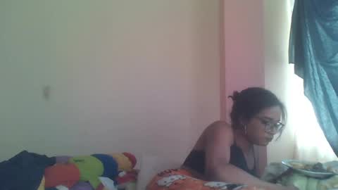 Snapshot of horny_brii chatting on June 9, 6:30 pm horny_brii online show from June 9, 6:30 pm