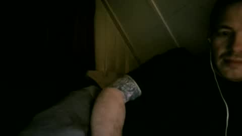 Snapshot of horny_dutch020 chatting on April 27, 3:04 am horny_dutch020 online show from April 27, 3:04 am