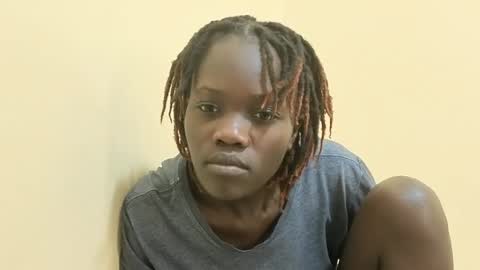 Snapshot of horny_ebonies chatting on February 11, 5:18 pm horny_ebonies online show from February 11, 5:18 pm