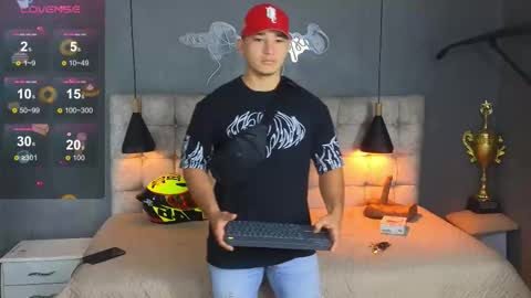 horny_nick18 online show from December 20, 10:22 am