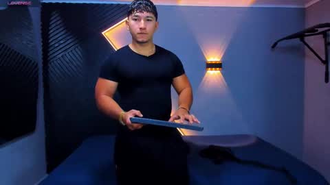 horny_nick18 online show from March 11, 11:05 am