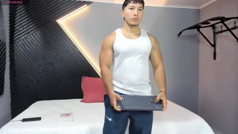 horny_nick18 online show from March 20, 2:11 pm