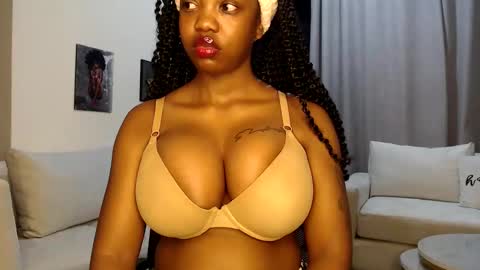 horny_princcess online show from October 28, 12:47 am