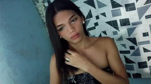 Rhiana online show from April 20, 8:17 am