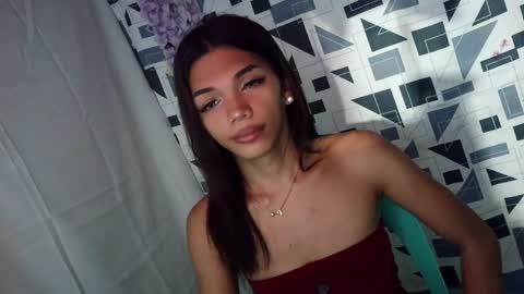Snapshot of horny_rhiana chatting on May 4, 11:50 am Rhiana online show from May 4, 11:50 am