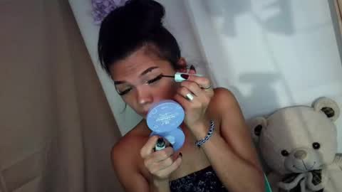 Snapshot of horny_rhiana chatting on May 6, 5:03 am Rhiana online show from May 6, 5:03 am