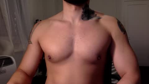 Snapshot of hornybbcxx chatting on January 14, 10:36 pm hornybbcxx online show from January 14, 10:36 pm