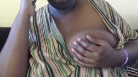 Snapshot of hornybigtitts chatting on January 17, 12:31 pm monica zain online show from January 17, 12:31 pm