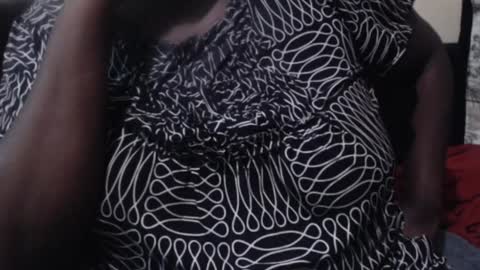 Snapshot of hornybigtitts chatting on February 17, 7:10 pm monica zain online show from February 17, 7:10 pm