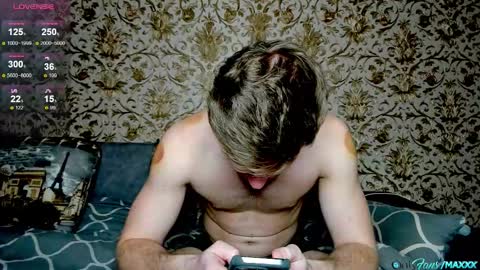 Max online show from March 17, 7:50 pm