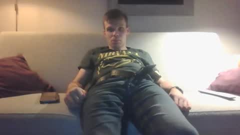 Snapshot of hornyboyivar chatting on October 31, 5:47 pm hornyboyivar online show from October 31, 5:47 pm