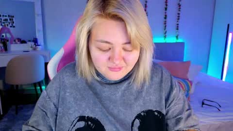 HornyCakee online show from April 8, 10:59 am