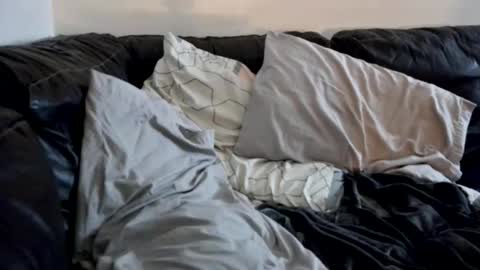 Snapshot of hornycoupleuk666 chatting on February 7, 11:24 pm hornycoupleuk666 online show from February 7, 11:24 pm