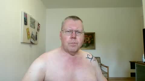 Snapshot of hornydick874303 chatting on October 12, 1:43 pm Meikelmeier online show from October 12, 1:43 pm