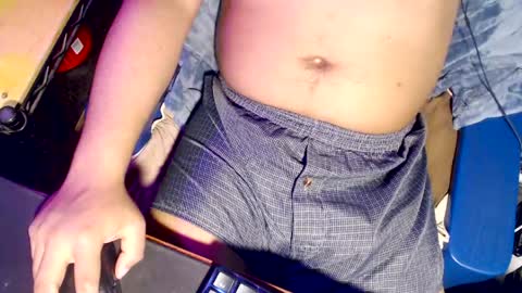 hornydude939393 online show from April 4, 10:02 am