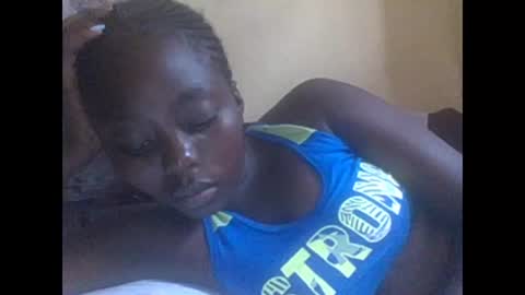 hornygal001 online show from January 8, 5:48 am