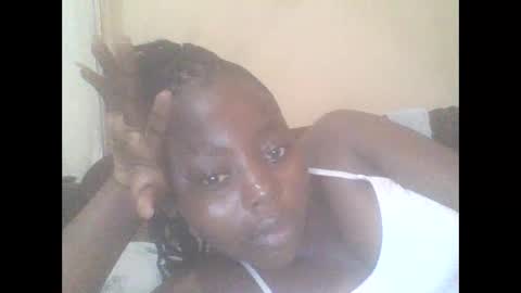 hornygal001 online show from October 8, 7:06 am