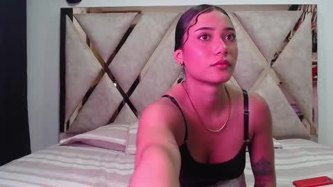 hornygirl_20000 online show from October 12, 11:37 pm