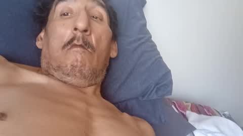 hornyguy_2019 online show from May 25, 3:40 pm