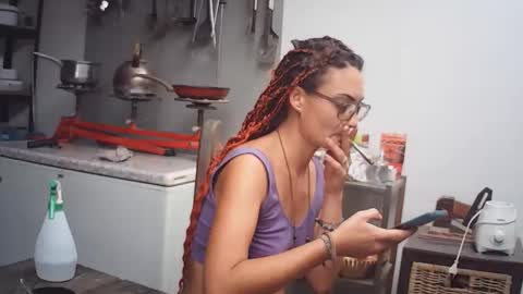 Nix  D online show from March 28, 5:18 am