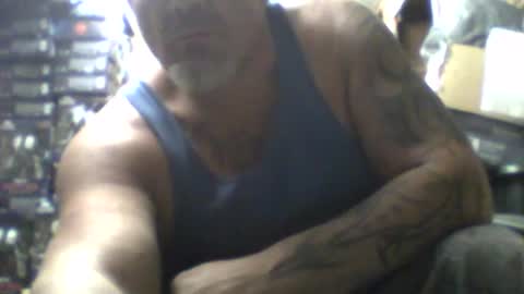 hornyhungwhiteboy4u269 online show from July 1, 12:51 pm