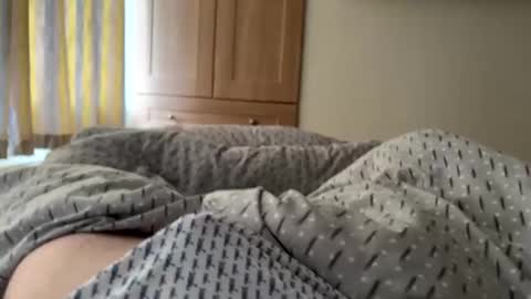 Snapshot of hornyian91 chatting on December 21, 11:06 am Liverpool lad online show from December 21, 11:06 am