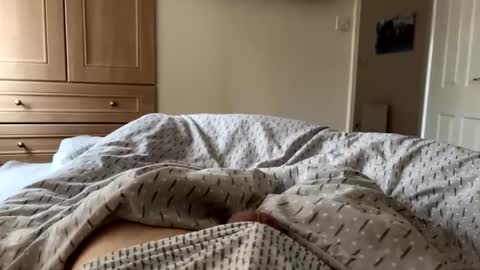 Snapshot of hornyian91 chatting on February 8, 9:23 am Liverpool lad online show from February 8, 9:23 am