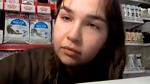 Snapshot of hornykitty_x chatting on November 7, 4:07 pm Alisa and Mike online show from November 7, 4:07 pm