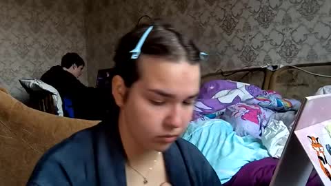 Snapshot of hornykitty_x chatting on November 19, 10:59 am Alisa and Mike online show from November 19, 10:59 am