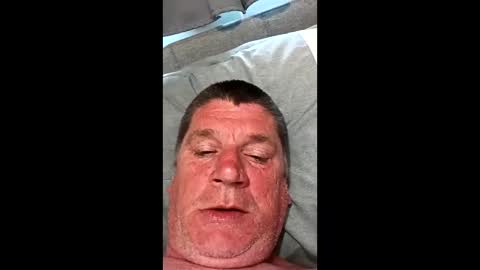 hornyman6942842 online show from May 3, 1:33 am