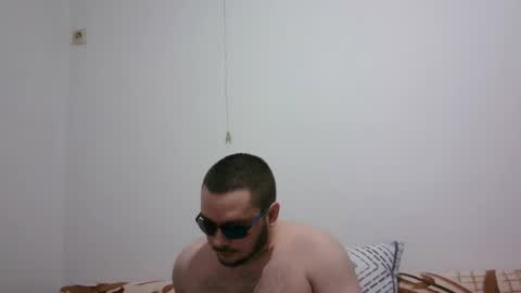 hornymonkey991 online show from April 26, 7:00 pm