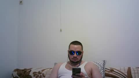hornymonkey991 online show from May 19, 6:03 pm