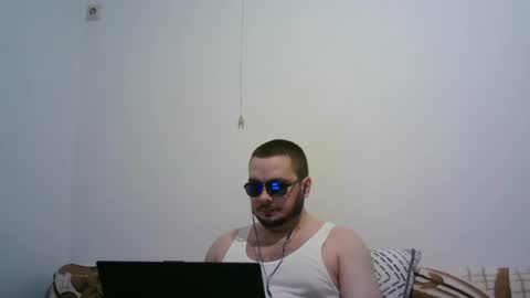 hornymonkey991 online show from May 27, 1:57 am