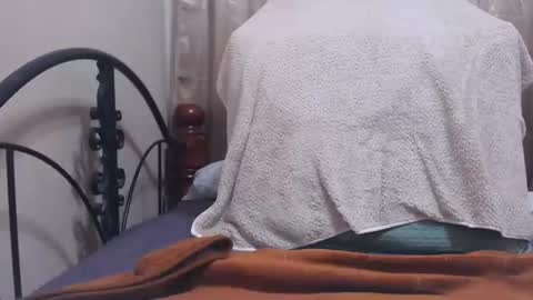 Tyla online show from December 5, 12:08 am