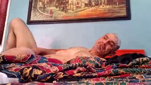 Snapshot of hornysaint310 chatting on September 8, 11:37 pm hornysaint310 online show from September 8, 11:37 pm