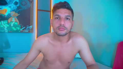 hornyshow1 online show from March 28, 11:54 am